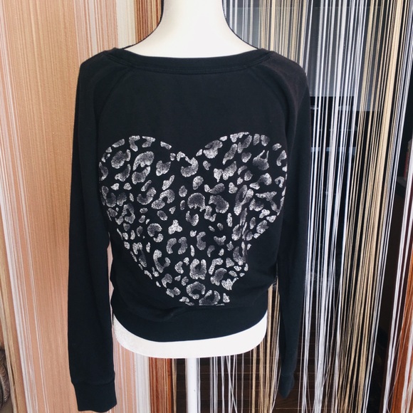 💥Pink Victoria’s Secret shirt 💥 - Picture 5 of 8